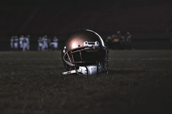 NFL第七周包装工对阵维京人勒夫与杰弗森对决谁抢关键回合主动权